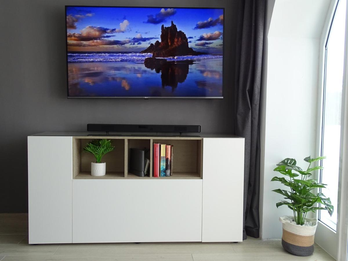 Las Americas Luxury Low-Cost Apartment With Terrace & Views ปลายาเดลาสอเมริกาส ภายนอก รูปภาพ